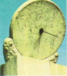 Pekin'deki taştan bir güneş saati