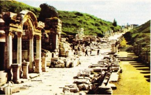 Hadrianus Tapınağı