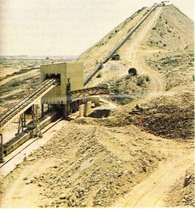 Senegal'de Thies'in kuzeyinde Tayba fosfat yatağı.