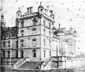 XIX. yy'da Fox Talbot'un elde ettiği negatif (Lacock Abbey).