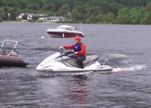 jet ski suyun üstünde nasıl durur