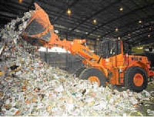 Atıkların ayrıştırılması için ara istasyonda toplanması