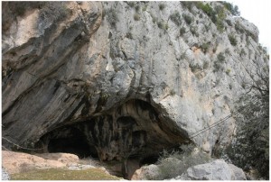 karain mağarasından bir görünüm